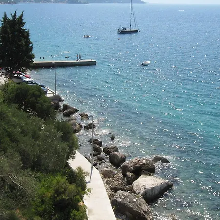 And With A Swimming Pool Brist, Makarska - 15620 Brist