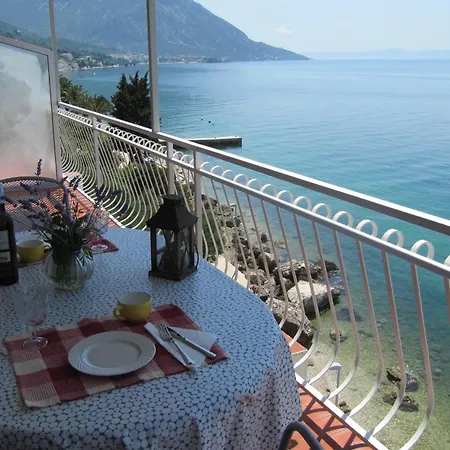 And With A Swimming Pool Brist, Makarska - 15620 3*